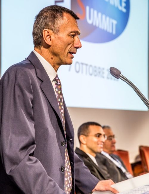 HIS_Summit_2015 - FILE5389